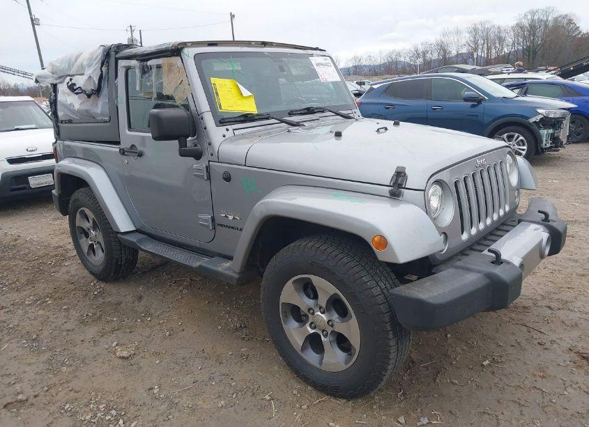 2017 Jeep Wrangler SAHARA 4X4 (VIN 1C4AJWBG6HL755551) main photo