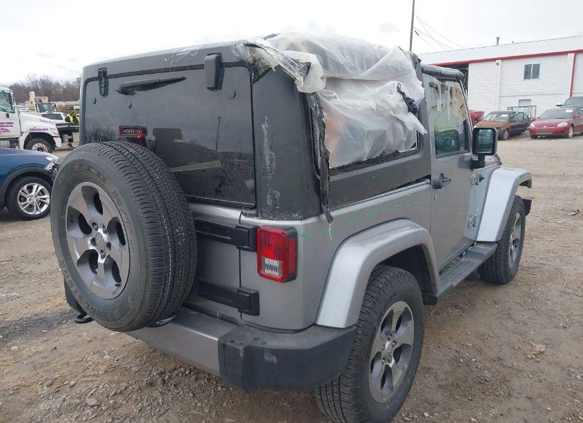 Photo 4 of 2017 Jeep Wrangler SAHARA 4X4 (VIN 1C4AJWBG6HL755551)