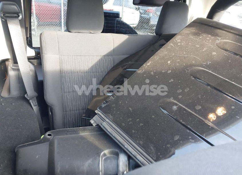 Photo 8 of 2012 Jeep Wrangler SAHARA (VIN 1C4AJWBG7CL211181)