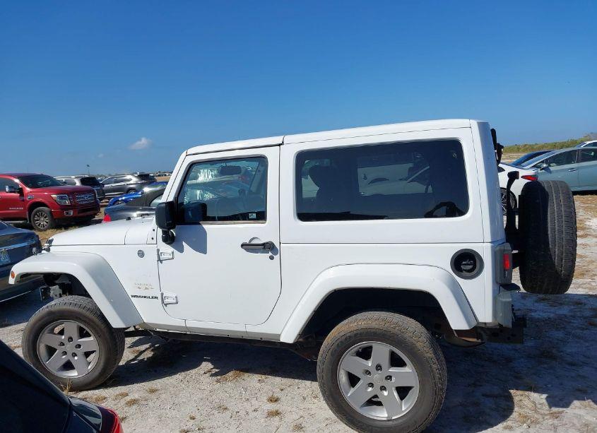 Photo 14 of 2014 Jeep Wrangler SAHARA (VIN 1C4AJWBG7EL221468)