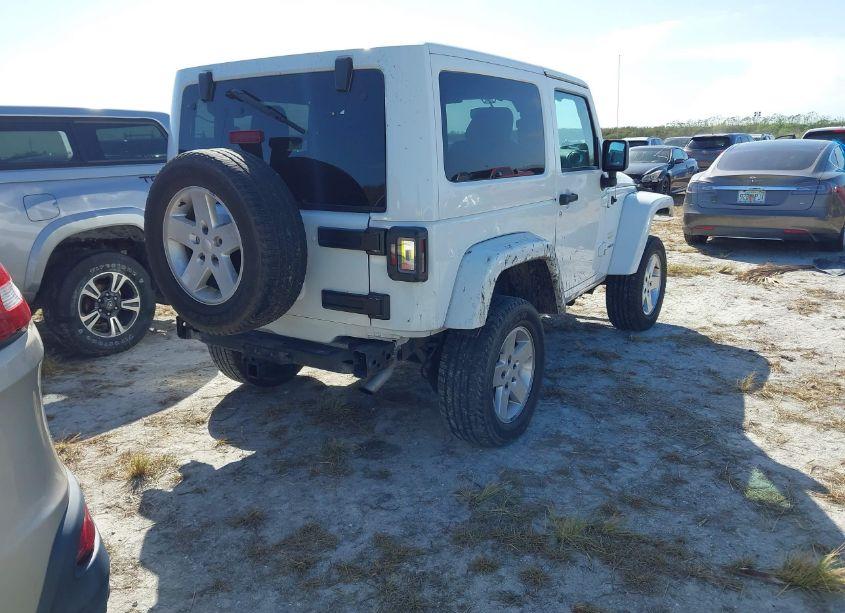 Photo 4 of 2014 Jeep Wrangler SAHARA (VIN 1C4AJWBG7EL221468)