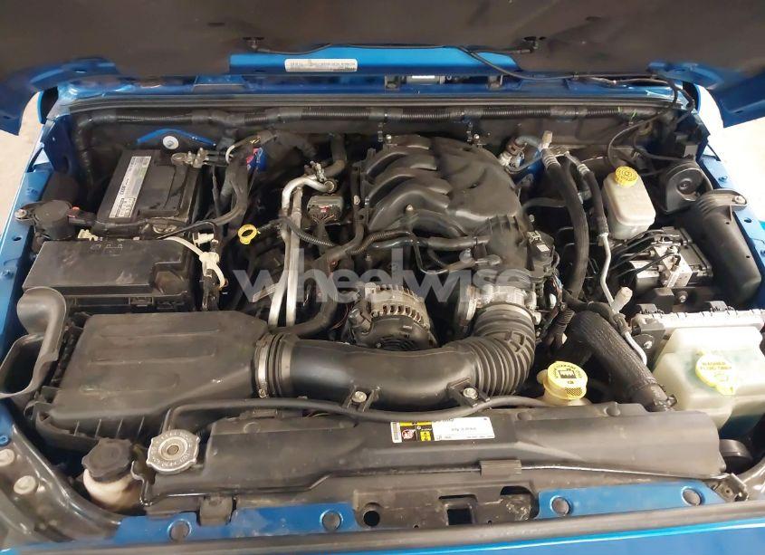 Photo 10 of 2016 Jeep Wrangler SAHARA (VIN 1C4AJWBGXGL128530)