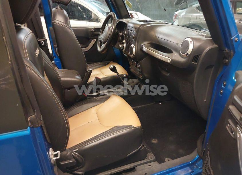 Photo 5 of 2016 Jeep Wrangler SAHARA (VIN 1C4AJWBGXGL128530)