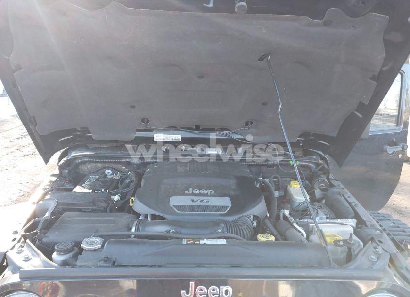 Photo 10 of 2015 Jeep Wrangler RUBICON (VIN 1C4BJWCG5FL558399)