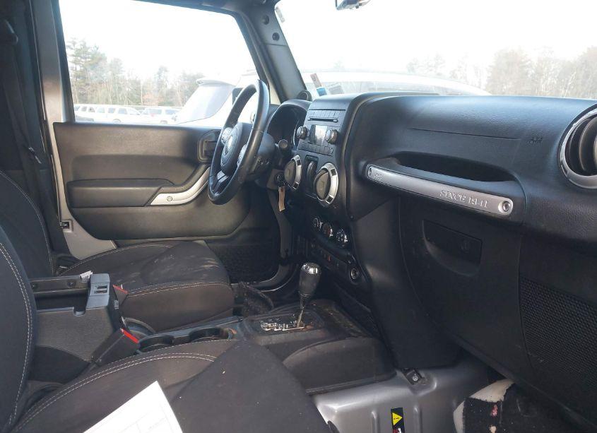 Photo 5 of 2014 Jeep Wrangler RUBICON (VIN 1C4BJWCG9EL103991)