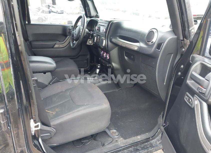 Photo 5 of 2013 Jeep Wrangler UNLIMITED SPORT (VIN 1C4BJWDG0DL503306)