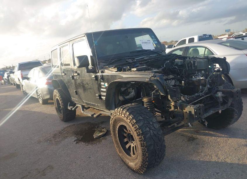 2013 Jeep Wrangler UNLIMITED SPORT (VIN 1C4BJWDG0DL504620) main photo