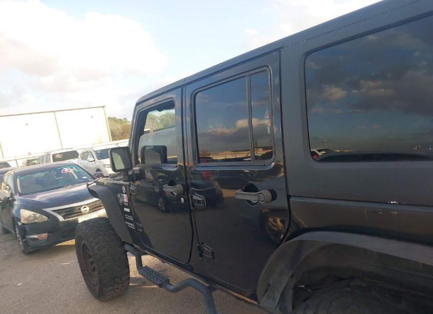 Photo 13 of 2013 Jeep Wrangler UNLIMITED SPORT (VIN 1C4BJWDG0DL504620)