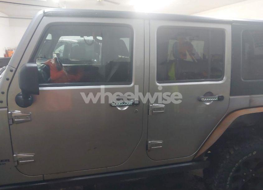 Photo 15 of 2013 Jeep Wrangler UNLIMITED SPORT (VIN 1C4BJWDG0DL668028)