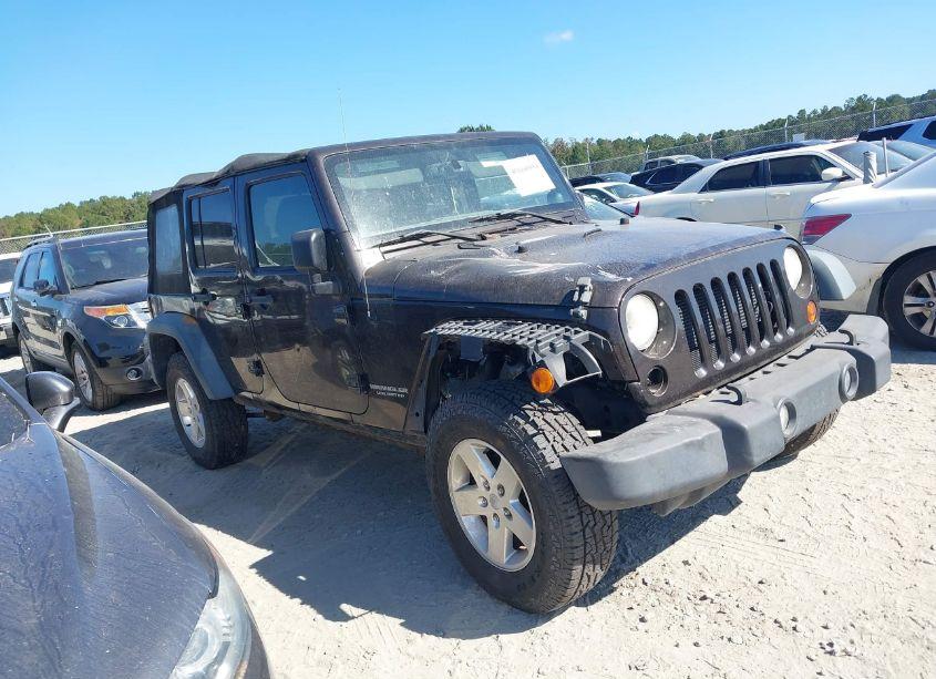 2013 Jeep Wrangler UNLIMITED SPORT (VIN 1C4BJWDG0DL669745) main photo