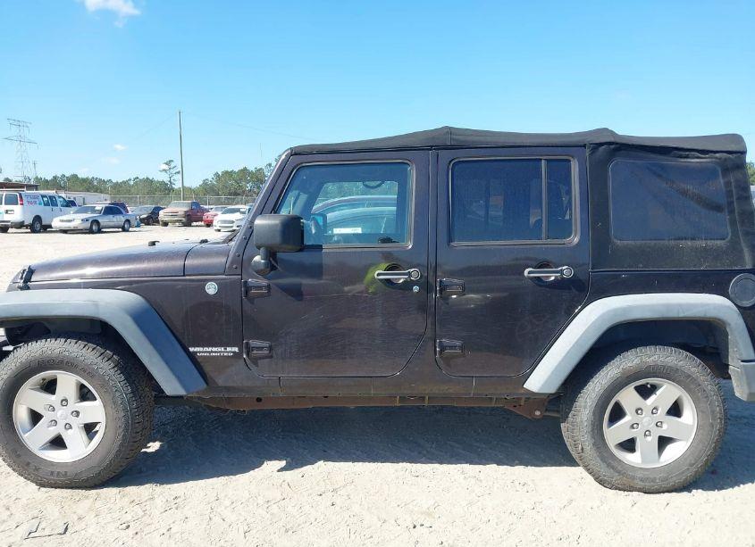 Photo 14 of 2013 Jeep Wrangler UNLIMITED SPORT (VIN 1C4BJWDG0DL669745)