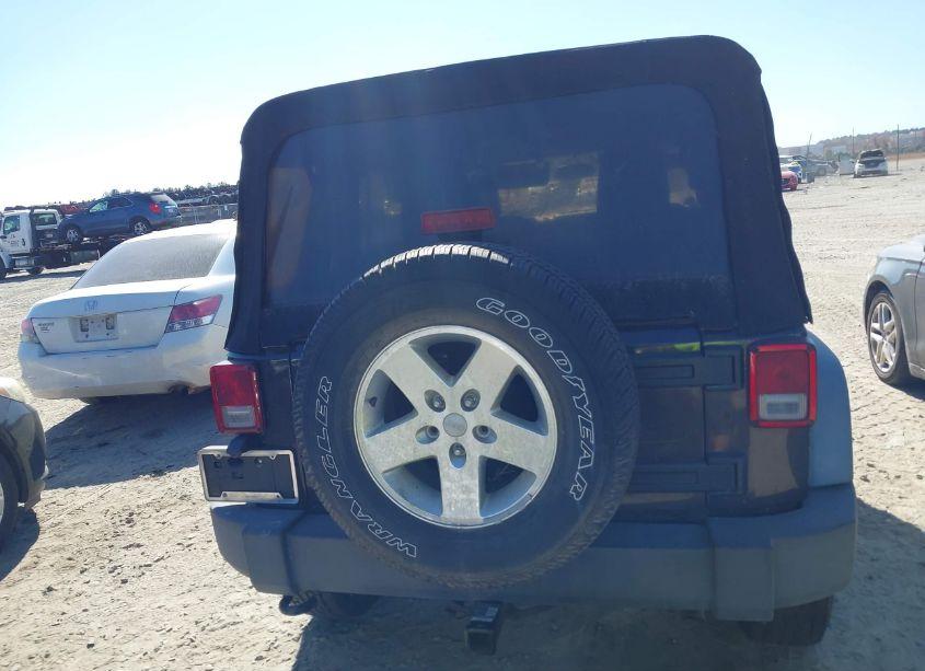 Photo 16 of 2013 Jeep Wrangler UNLIMITED SPORT (VIN 1C4BJWDG0DL669745)