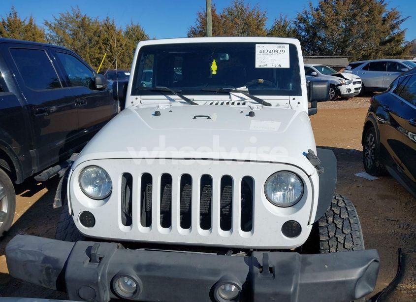 Photo 12 of 2014 Jeep Wrangler UNLIMITED SPORT (VIN 1C4BJWDG0EL176259)
