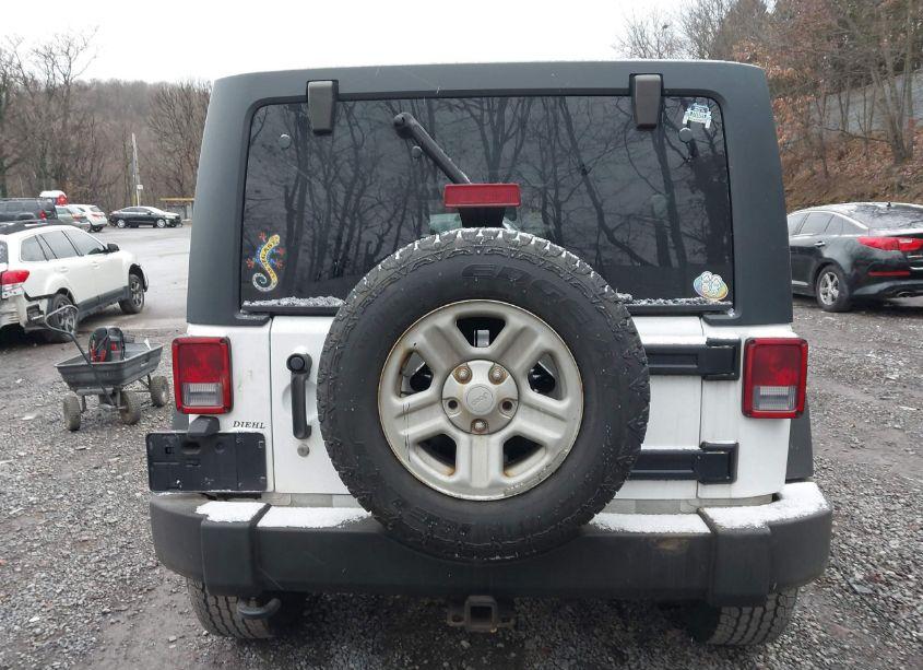 Photo 16 of 2014 Jeep Wrangler UNLIMITED SPORT (VIN 1C4BJWDG0EL208191)