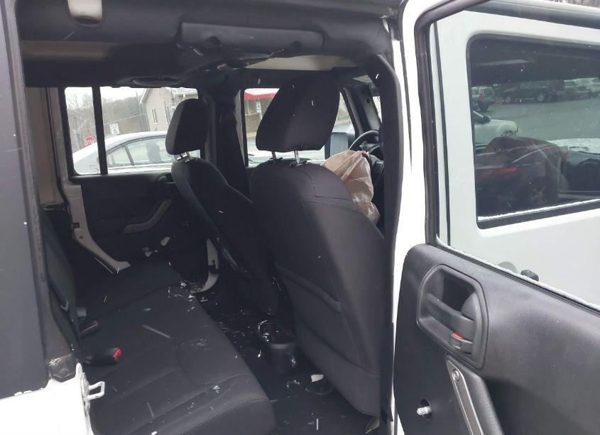 Photo 8 of 2014 Jeep Wrangler UNLIMITED SPORT (VIN 1C4BJWDG0EL208191)