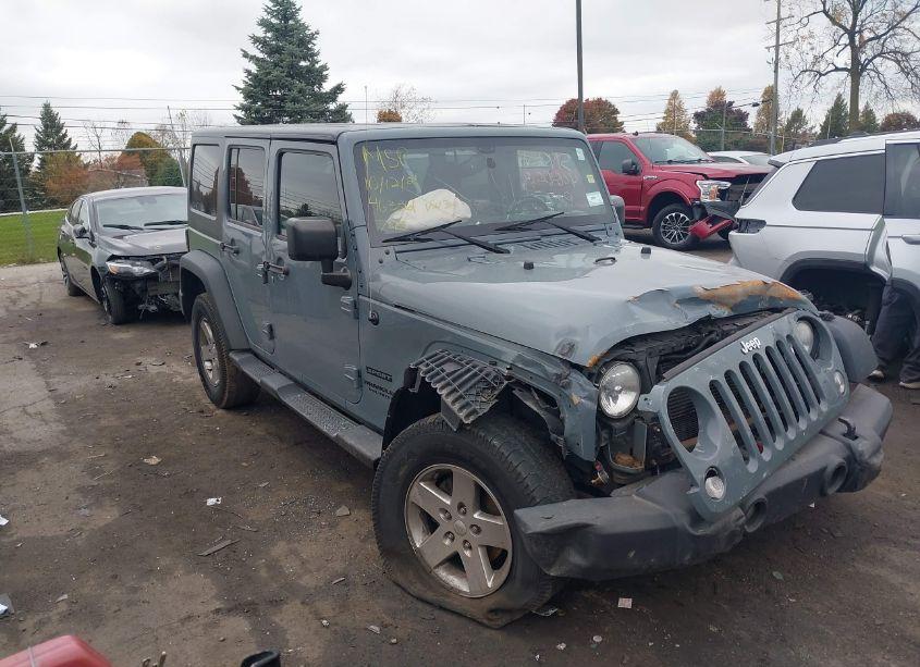 2014 Jeep Wrangler UNLIMITED SPORT (VIN 1C4BJWDG0EL313121) main photo