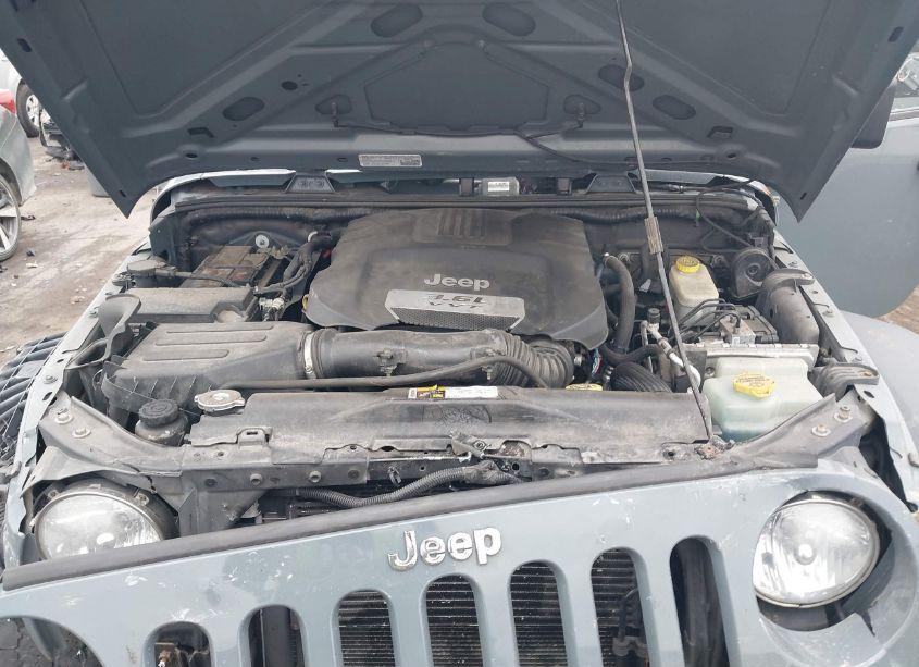 Photo 10 of 2014 Jeep Wrangler UNLIMITED SPORT (VIN 1C4BJWDG0EL313121)