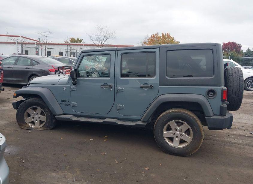 Photo 14 of 2014 Jeep Wrangler UNLIMITED SPORT (VIN 1C4BJWDG0EL313121)