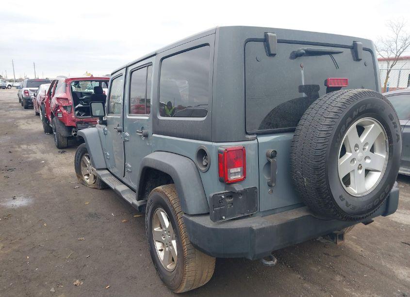 Photo 3 of 2014 Jeep Wrangler UNLIMITED SPORT (VIN 1C4BJWDG0EL313121)