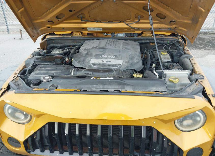 Photo 10 of 2014 Jeep Wrangler UNLIMITED SPORT (VIN 1C4BJWDG0EL313362)