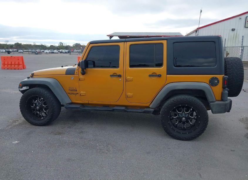 Photo 14 of 2014 Jeep Wrangler UNLIMITED SPORT (VIN 1C4BJWDG0EL313362)