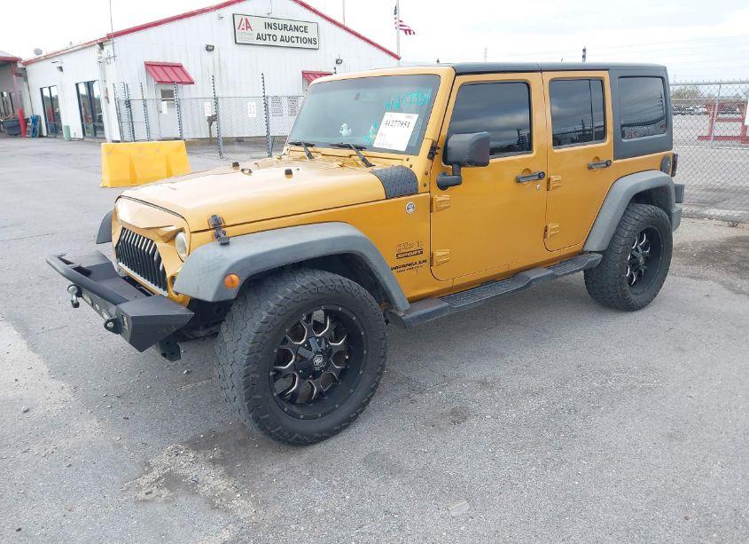 Photo 2 of 2014 Jeep Wrangler UNLIMITED SPORT (VIN 1C4BJWDG0EL313362)