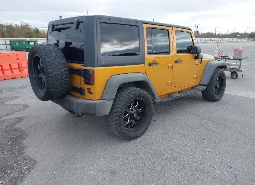 Photo 4 of 2014 Jeep Wrangler UNLIMITED SPORT (VIN 1C4BJWDG0EL313362)