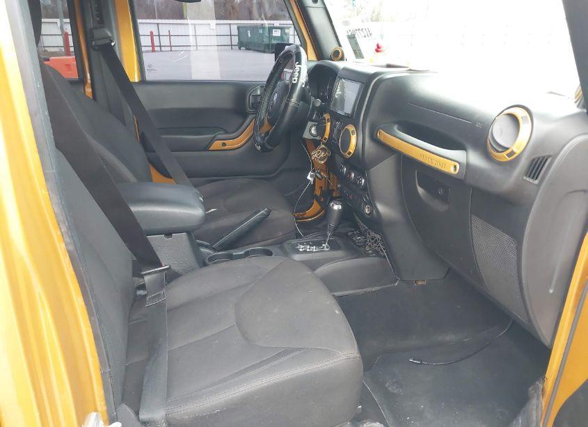 Photo 5 of 2014 Jeep Wrangler UNLIMITED SPORT (VIN 1C4BJWDG0EL313362)