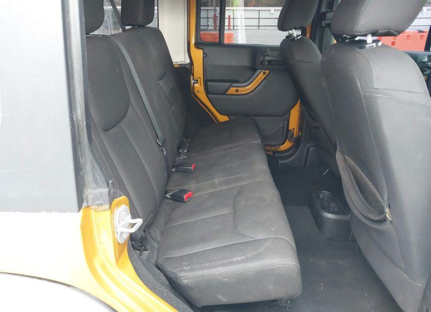 Photo 8 of 2014 Jeep Wrangler UNLIMITED SPORT (VIN 1C4BJWDG0EL313362)