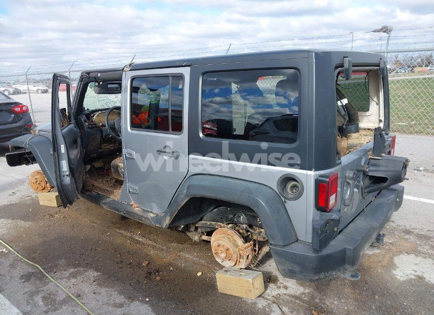 Photo 3 of 2014 Jeep Wrangler UNLIMITED SPORT (VIN 1C4BJWDG0EL320652)