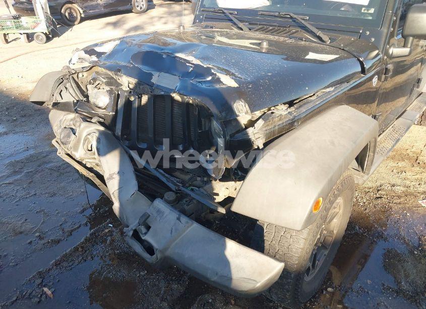 Photo 6 of 2015 Jeep Wrangler UNLIMITED SPORT (VIN 1C4BJWDG0FL565520)