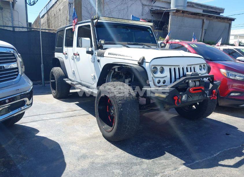 2015 Jeep Wrangler UNLIMITED SPORT (VIN 1C4BJWDG0FL664242) main photo