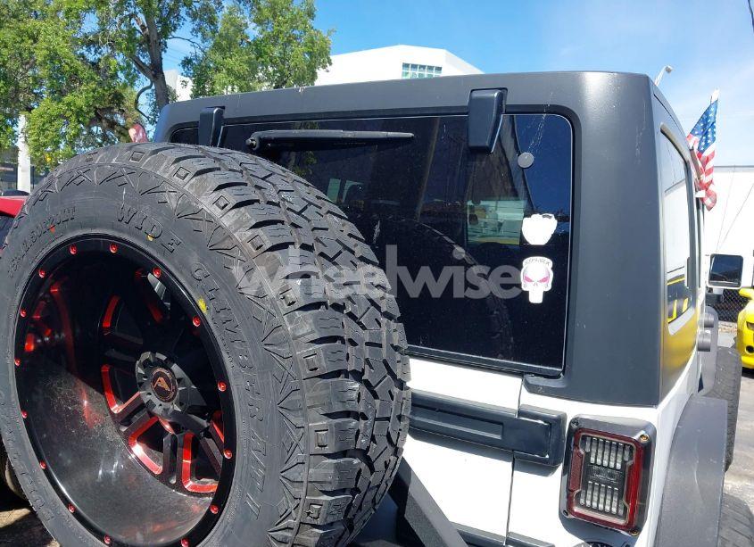 Photo 17 of 2015 Jeep Wrangler UNLIMITED SPORT (VIN 1C4BJWDG0FL664242)