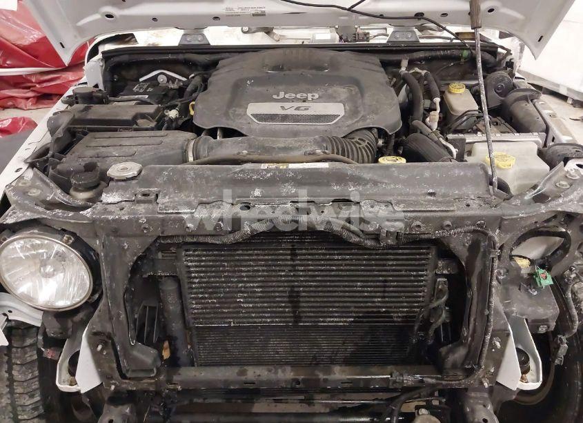 Photo 10 of 2015 Jeep Wrangler UNLIMITED SPORT (VIN 1C4BJWDG0FL702262)