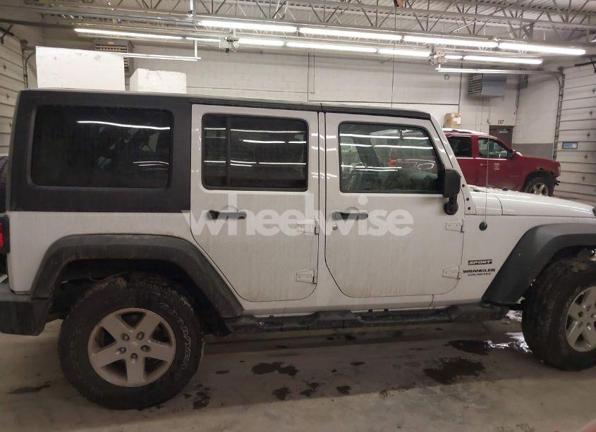 Photo 14 of 2015 Jeep Wrangler UNLIMITED SPORT (VIN 1C4BJWDG0FL702262)