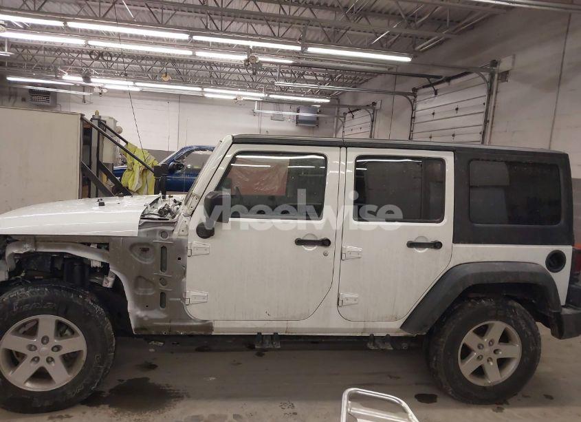 Photo 15 of 2015 Jeep Wrangler UNLIMITED SPORT (VIN 1C4BJWDG0FL702262)