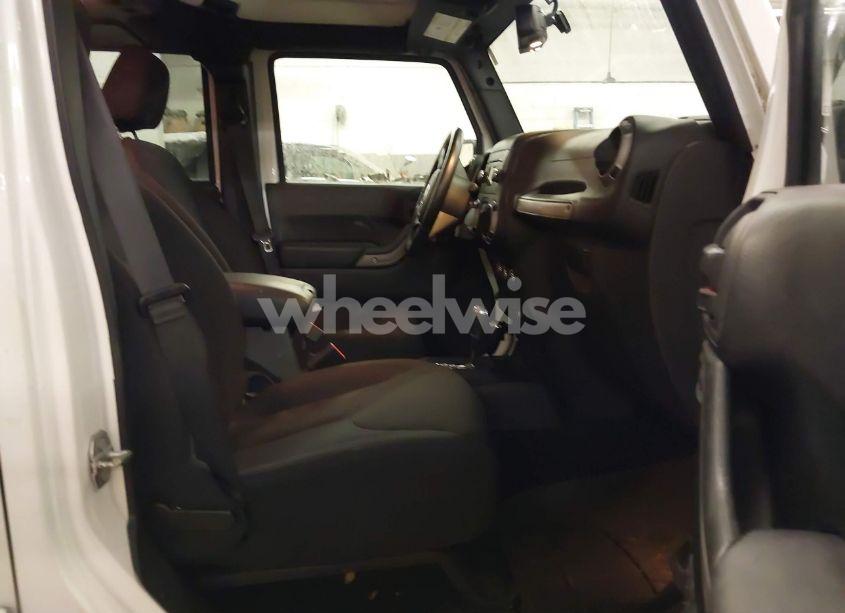 Photo 5 of 2015 Jeep Wrangler UNLIMITED SPORT (VIN 1C4BJWDG0FL702262)