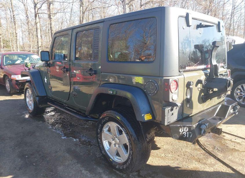 Photo 3 of 2015 Jeep Wrangler UNLIMITED SPORT (VIN 1C4BJWDG0FL711625)