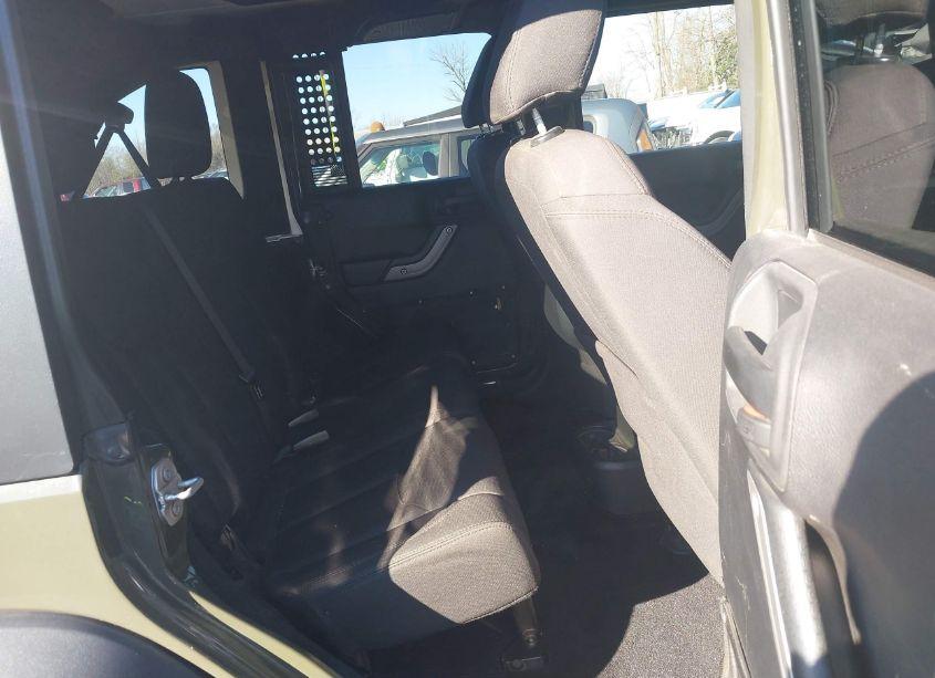 Photo 8 of 2015 Jeep Wrangler UNLIMITED SPORT (VIN 1C4BJWDG0FL711625)