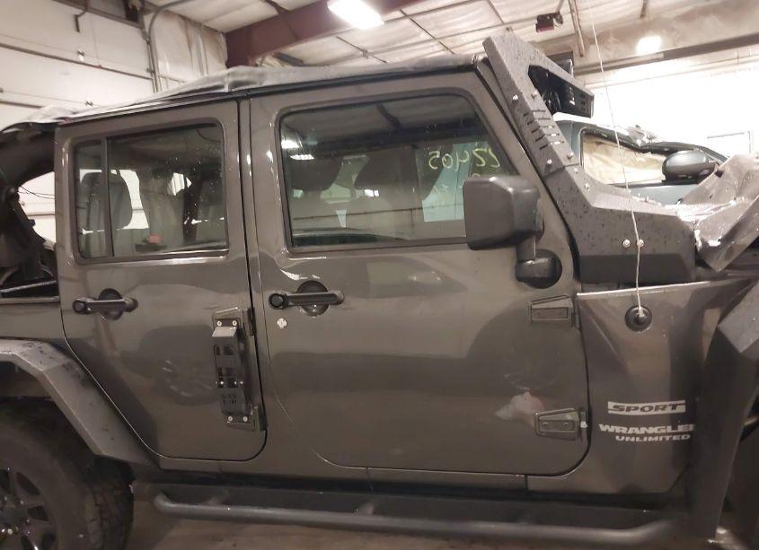 Photo 13 of 2016 Jeep Wrangler UNLIMITED SPORT (VIN 1C4BJWDG0GL322405)