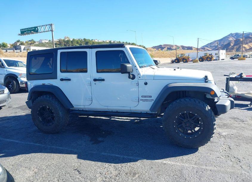 Photo 13 of 2017 Jeep Wrangler UNLIMITED SPORT 4X4 (VIN 1C4BJWDG0HL518071)