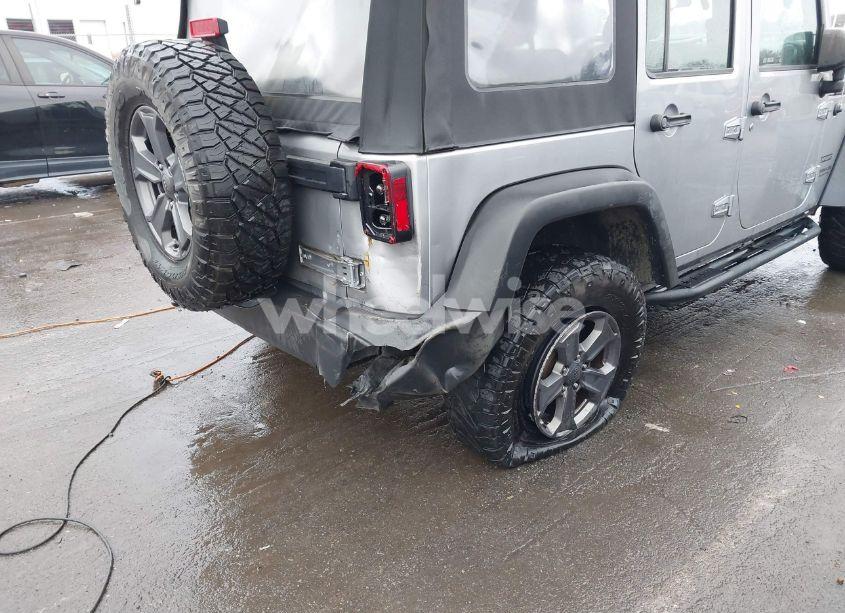 Photo 6 of 2017 Jeep Wrangler UNLIMITED SPORT 4X4 (VIN 1C4BJWDG0HL521729)