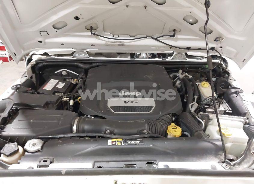 Photo 10 of 2017 Jeep Wrangler UNLIMITED SPORT 4X4 (VIN 1C4BJWDG0HL596799)