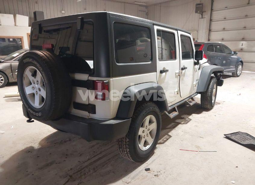 Photo 4 of 2017 Jeep Wrangler UNLIMITED SPORT 4X4 (VIN 1C4BJWDG0HL596799)