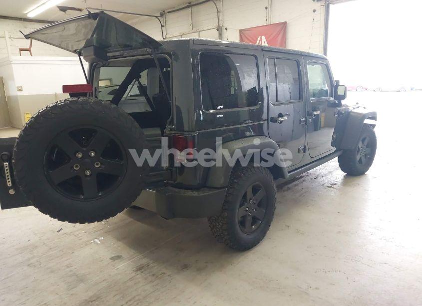 Photo 4 of 2017 Jeep Wrangler UNLIMITED BIG BEAR 4X4 (VIN 1C4BJWDG0HL703673)