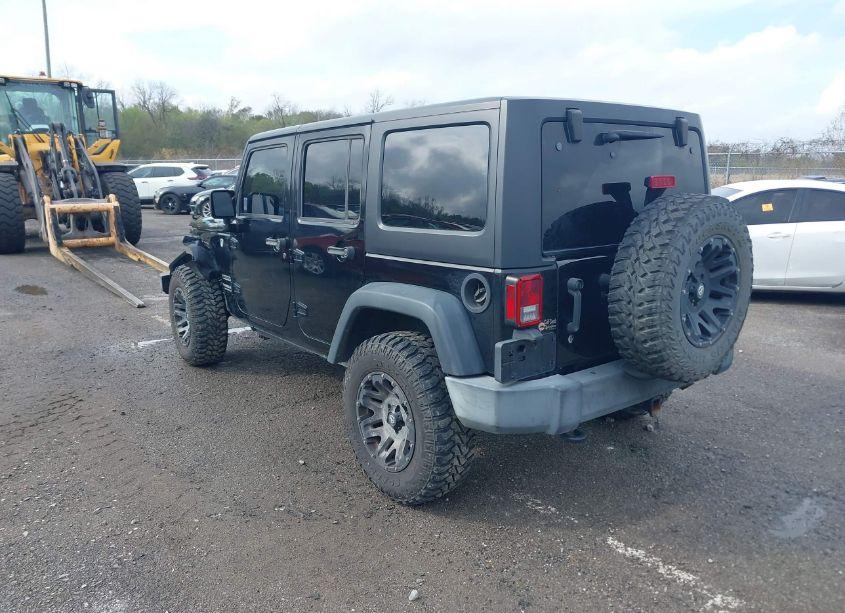 Photo 3 of 2017 Jeep Wrangler UNLIMITED SPORT 4X4 (VIN 1C4BJWDG0HL715080)