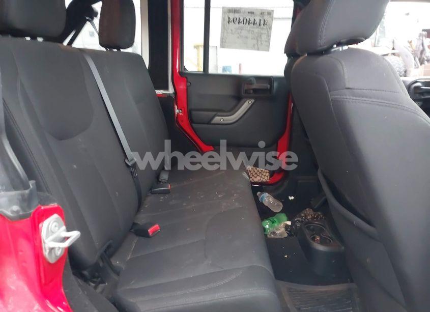 Photo 8 of 2018 Jeep Wrangler JK UNLIMITED SPORT S 4X4 (VIN 1C4BJWDG0JL807344)