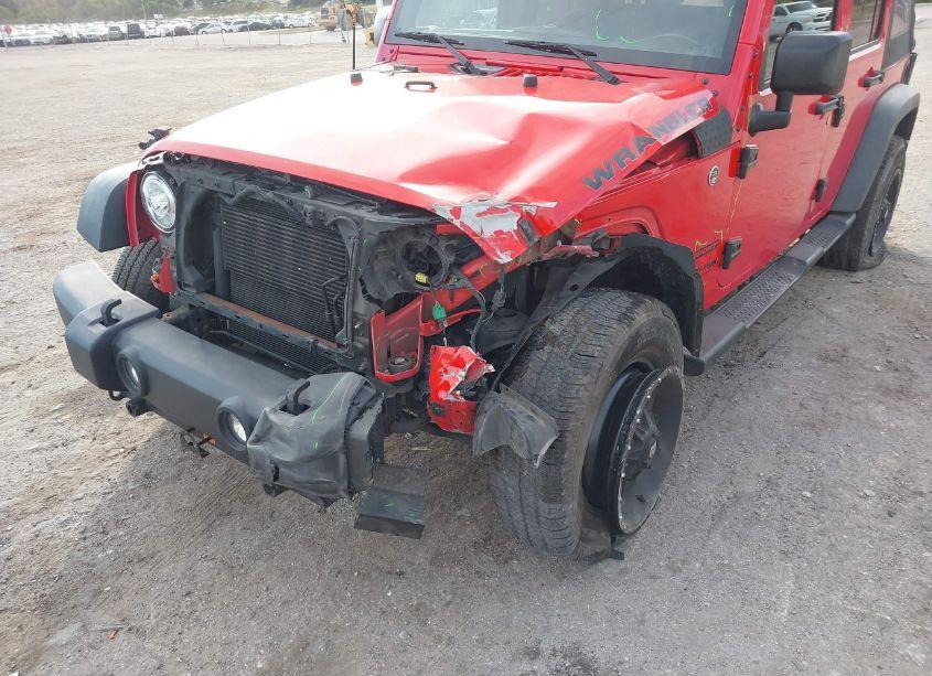 Photo 6 of 2018 Jeep Wrangler JK UNLIMITED SPORT S 4X4 (VIN 1C4BJWDG0JL814231)