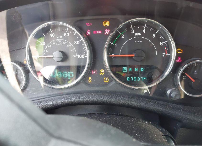 Photo 7 of 2018 Jeep Wrangler JK UNLIMITED SPORT S 4X4 (VIN 1C4BJWDG0JL814231)