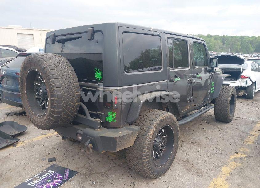 Photo 4 of 2018 Jeep Wrangler JK UNLIMITED SPORT S 4X4 (VIN 1C4BJWDG0JL854437)